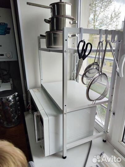 Полка раздвижная на кухню под микроволновку