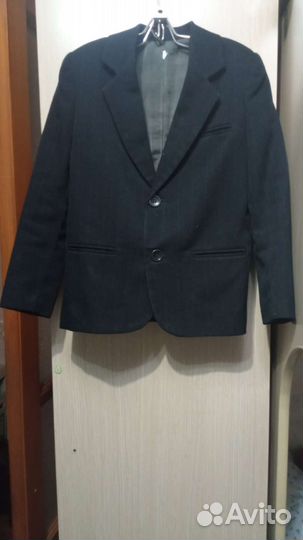 Школьная форма - 3 пиджака, 7 брюк