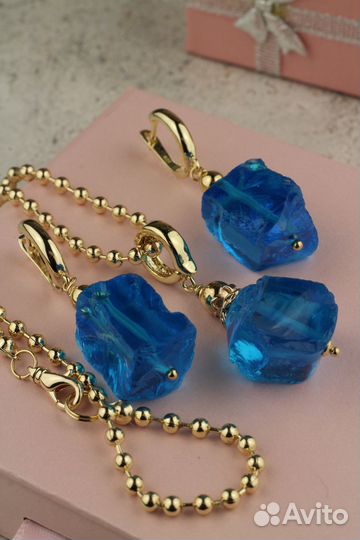 Серьги и подвеска