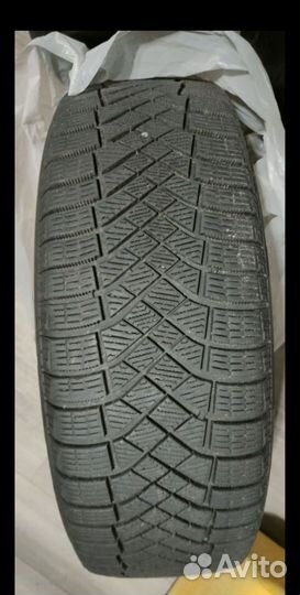 Pirelli Ice Zero FR 215/60 R17 100