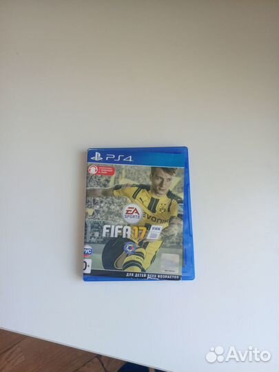 Диск на ps 4 FIFA 17