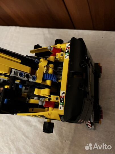 Lego Technic кран 42108,экскаватор 42121