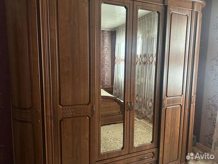 Спальный гарнитур бу