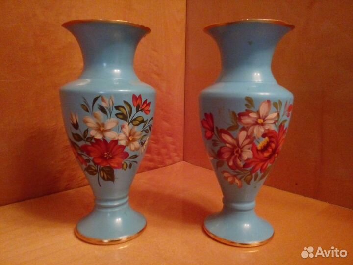 Вазы парные, ручная роспись (СССР)