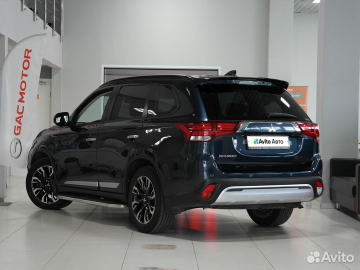 Mitsubishi Outlander 2.4 CVT, 2022, 18 000 км