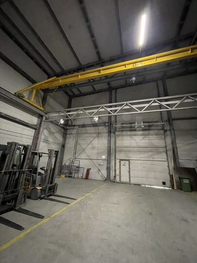 Производство, 1700 м²