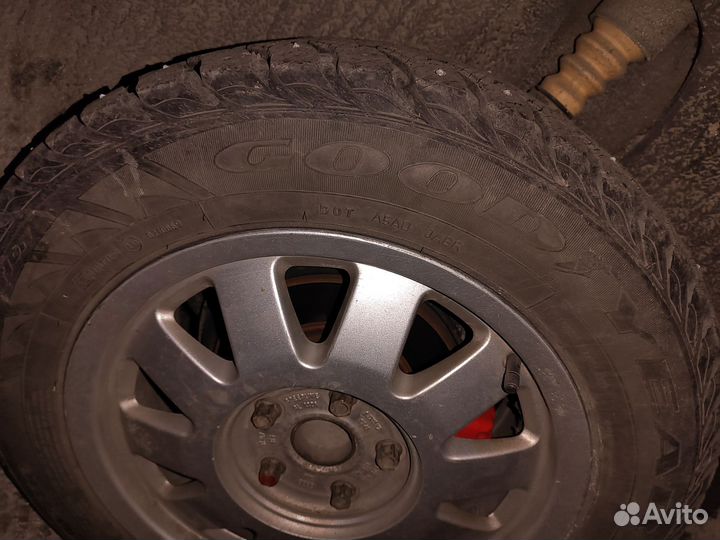 Continental ComTracWinterViking 1 185/65 R15