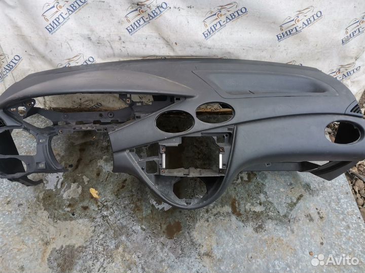 Торпедо Ford Focus I (1998—2004)