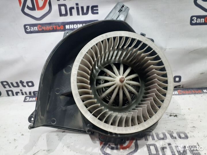 Volkswagen Polo MK5 моторчик печки