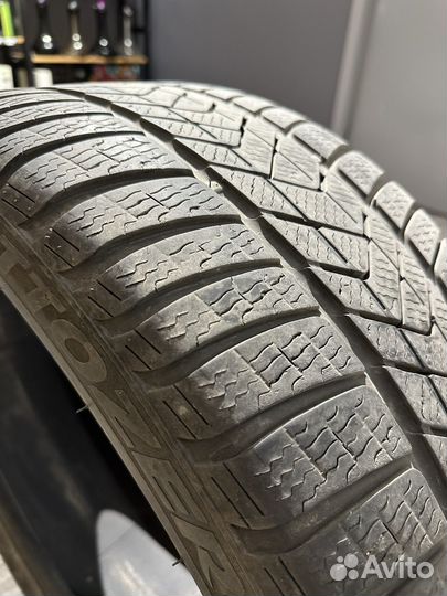 Pirelli Winter Sottozero 3 275/35 R19