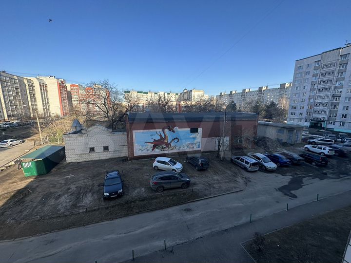 3-к. квартира, 70 м², 3/9 эт.