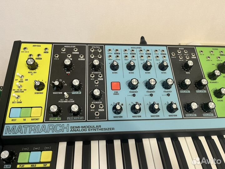 Moog Matriarch