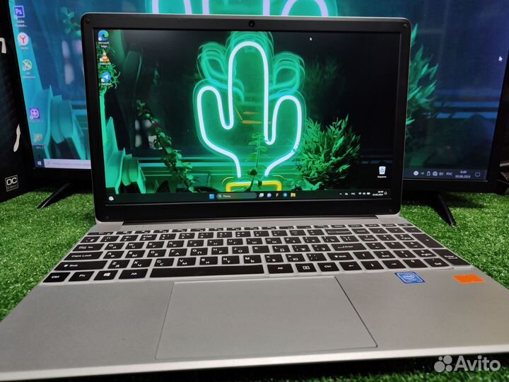 Новый ноутбук для работы и офиса