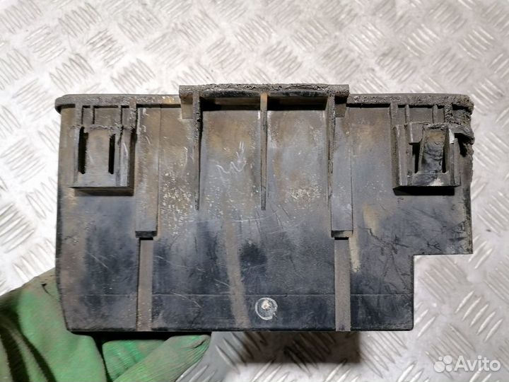 Блок предохранителей моторный Chrysler Pacifica 20