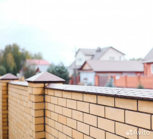 Парапет на пролет забора