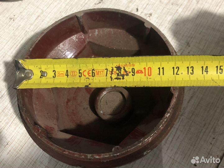 Колпак ступицы оси