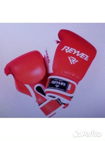 Перчатки боксёрские reyvel