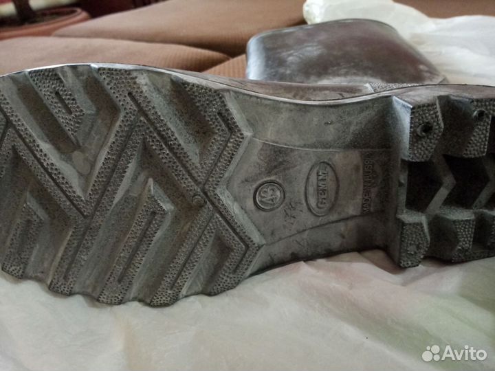 Резиновые сапоги