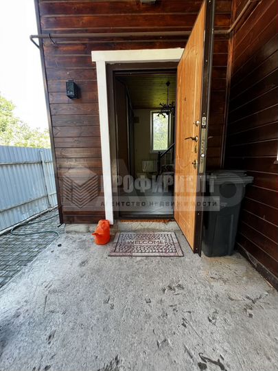 Дом 163 м² на участке 6,6 сот.