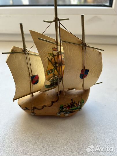 Коллекционная модель корабля