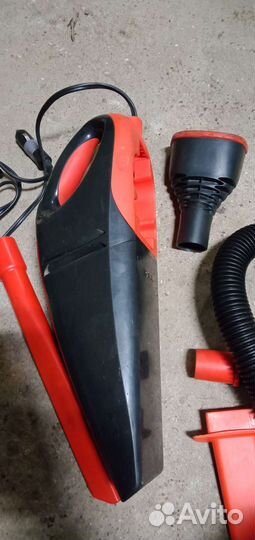 Автомобильный пылесос