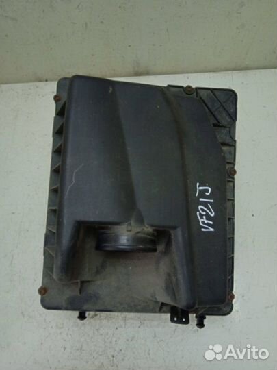 Корпус воздушного фильтра Opel Astra H Z14XEP 2010