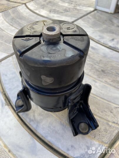 Подушка двигателя camry 40