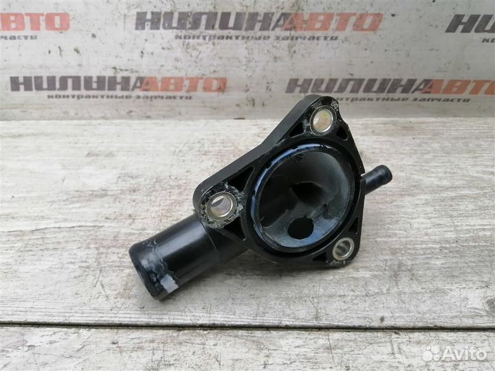 Фланец системы охлаждения Мазда 3 BK бк