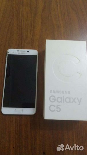 Телефон Samsung Galaxy C5