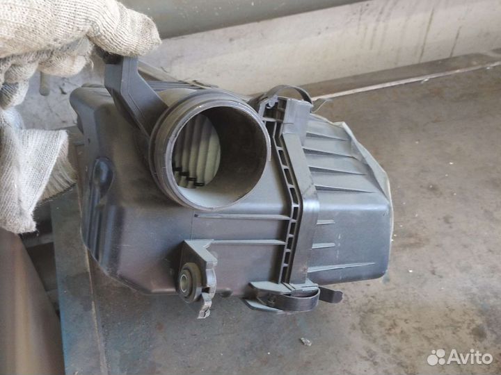 Корпус воздушного фильтра kia rio 3, + фильтр