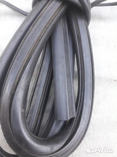 Москвич 408 412 2140 уплотнитель резинка стекла