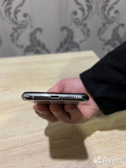 iPhone Xs, 64 ГБ