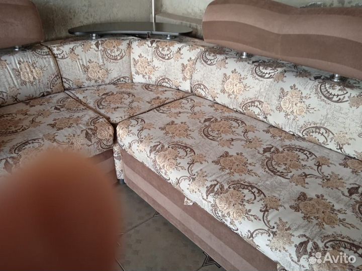 Диван угловой