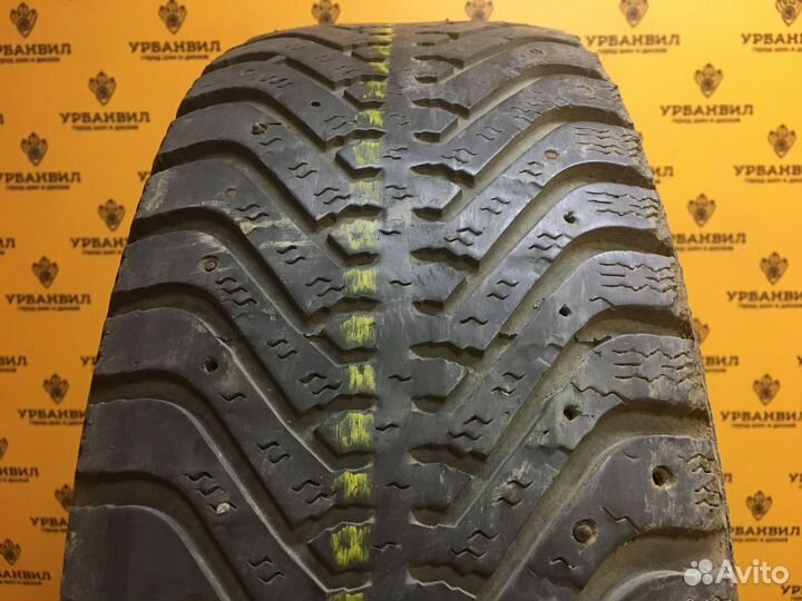 Goodyear UltraGrip 500 215/65 R16 98T