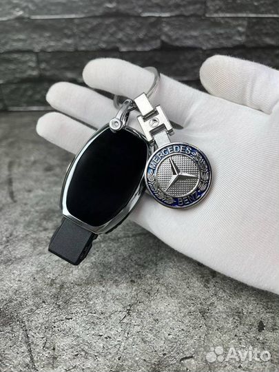 Чехол на ключ Mercedes с брелком