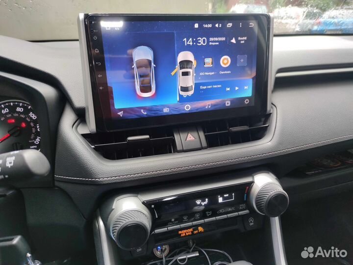 Магнитола Toyota RAV4 Teyes CC2L plus