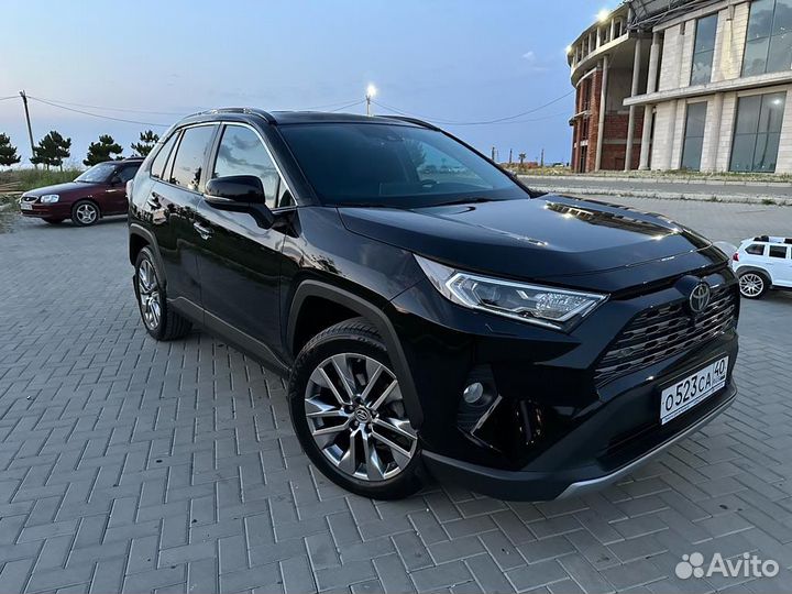 Сиденья на rav4