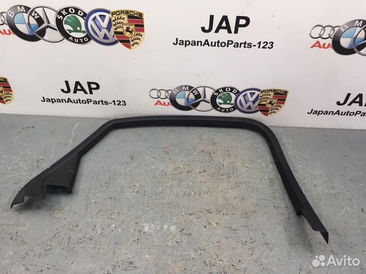 Накладка декоративная задняя левая Audi A4 B8 1.8