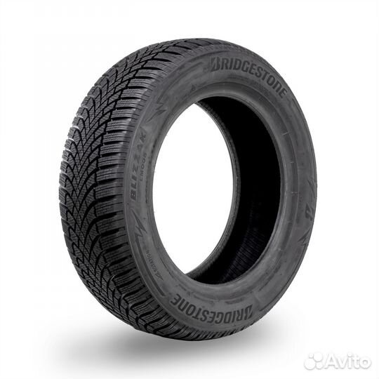Bridgestone Blizzak LM-005 235/55 R18 104H