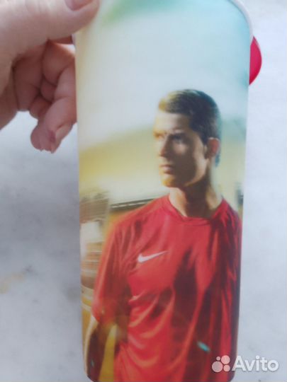 Стакан kfc с Роналдо