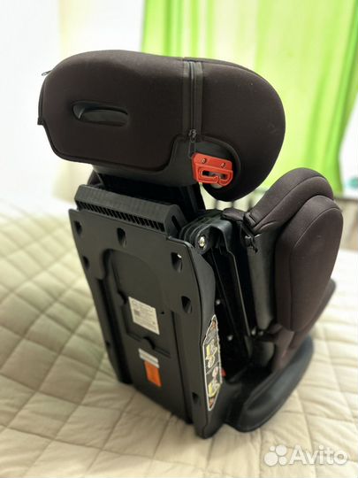 Автомобильное кресло happy baby mustang