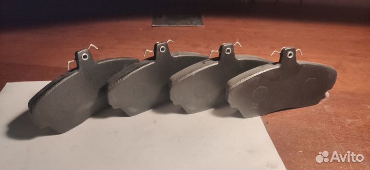 Колодки тормозные дисковые передние для газ 3302