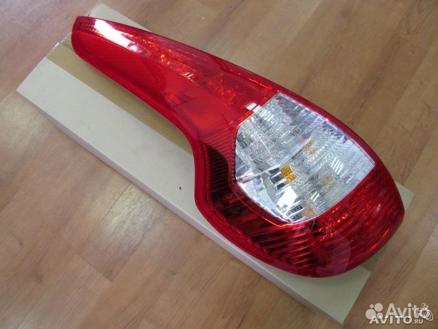 Фонари Лада 2192 Калина 2 хэтчбек (LADA Kalina 2)