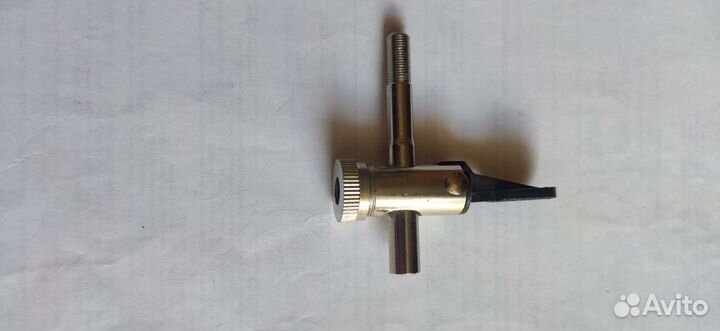 Насадка для подкачки колес