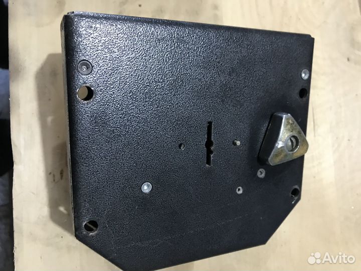 Замок гаражный