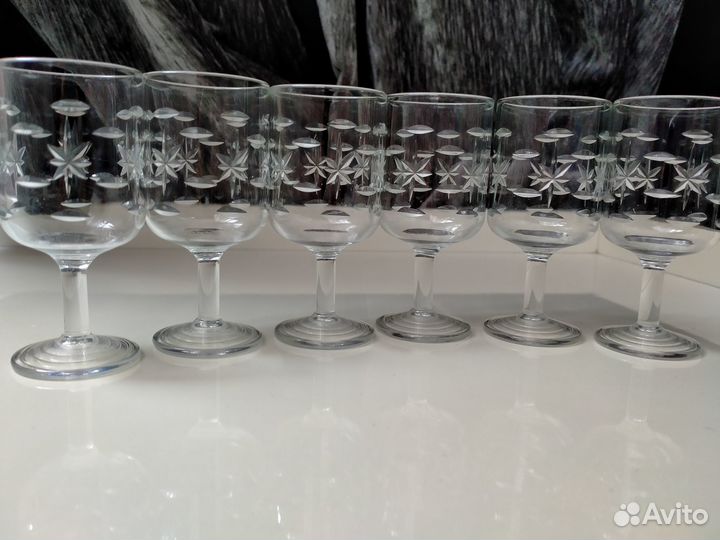 Рюмки, бокалы, фужеры