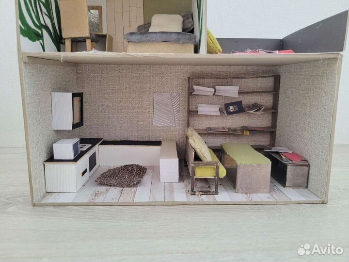 Кукольный домик с мебелью(ручная работа)