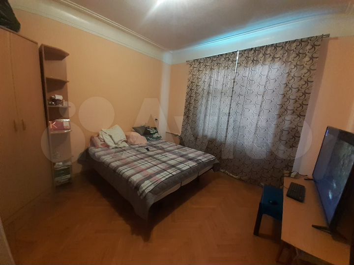 3-к. квартира, 71,4 м², 2/4 эт.