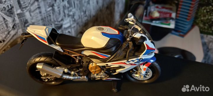 Модель мотоцикла 1 12