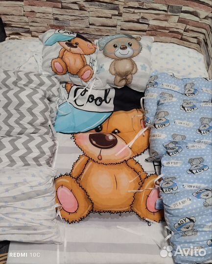 Бортики в детскую кроватку новые